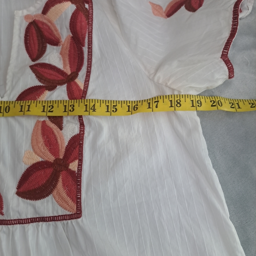 Madewell Women's Ivory Embroidered V-neck Short Sleeve Blouse Size Small Boho - Picture 10 of 16